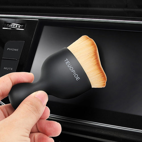 Car Interior Detailing Brush - Soft Hair Dusting Tool for Air Vents and Surfaces (Brown)